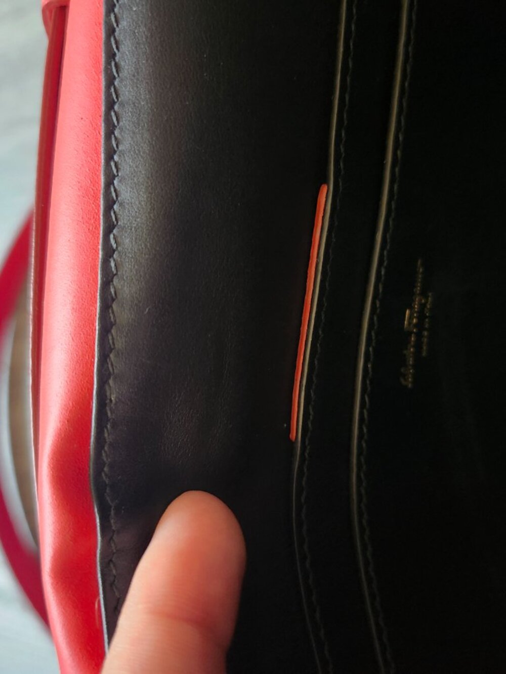 SALVATORE FERRAGAMO top handle bag - Picture 6 of 11